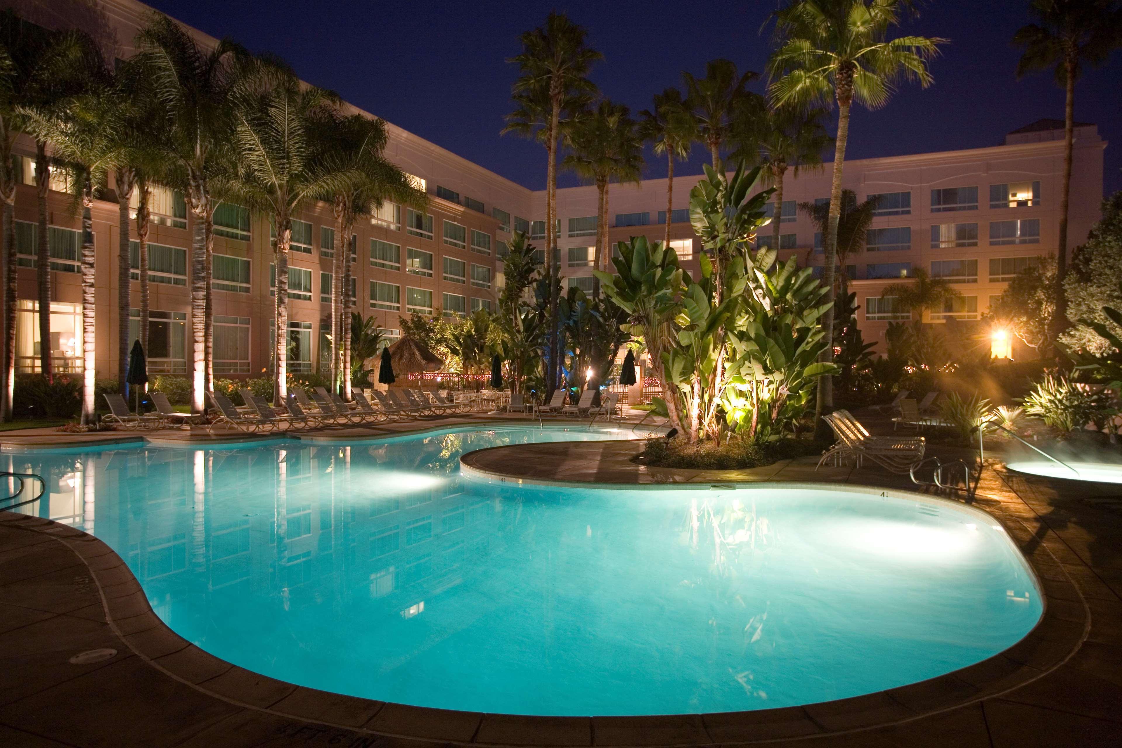 Doubletree By Hilton San Diego Del Mar Exteriör bild