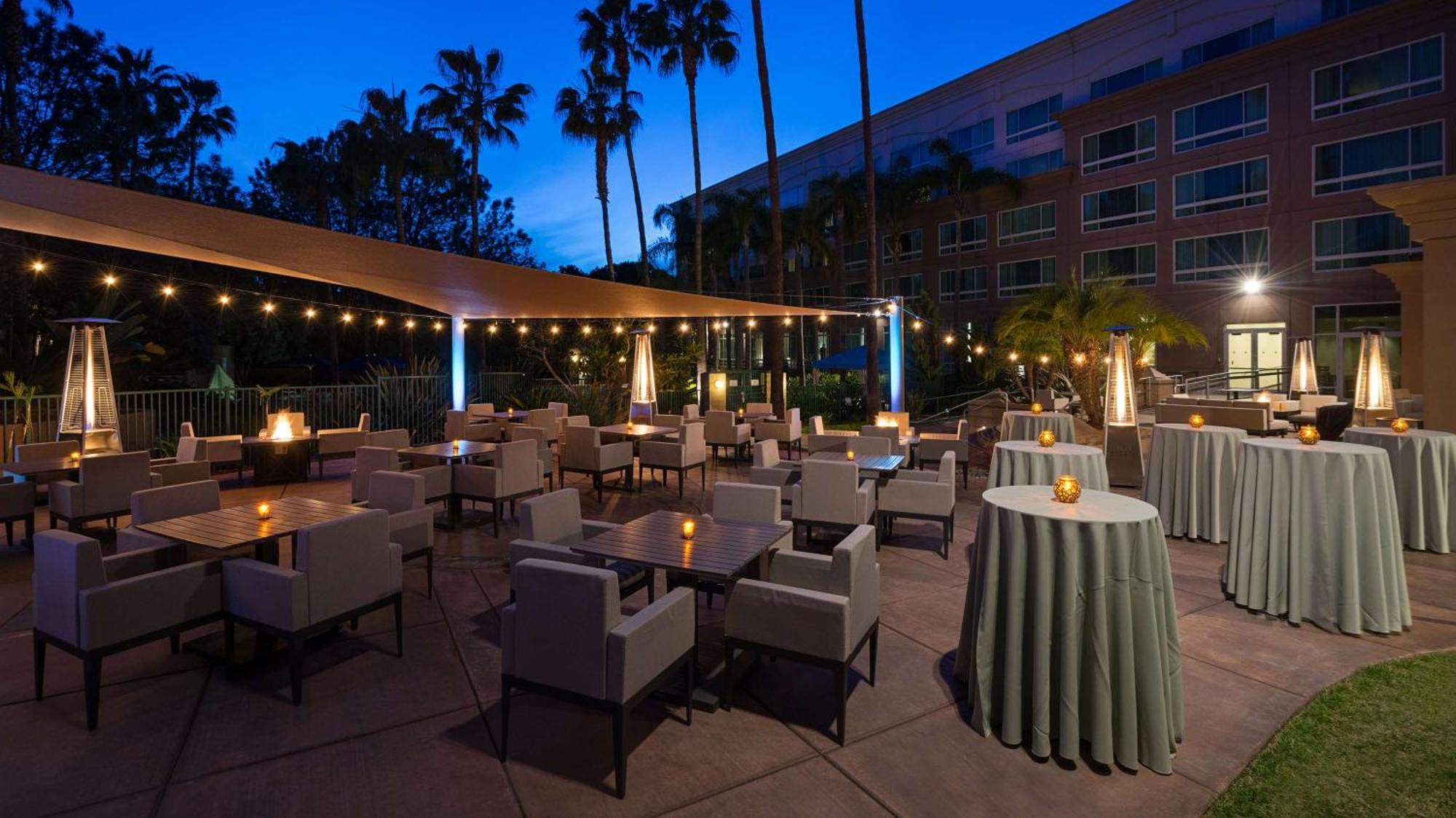 Doubletree By Hilton San Diego Del Mar Exteriör bild