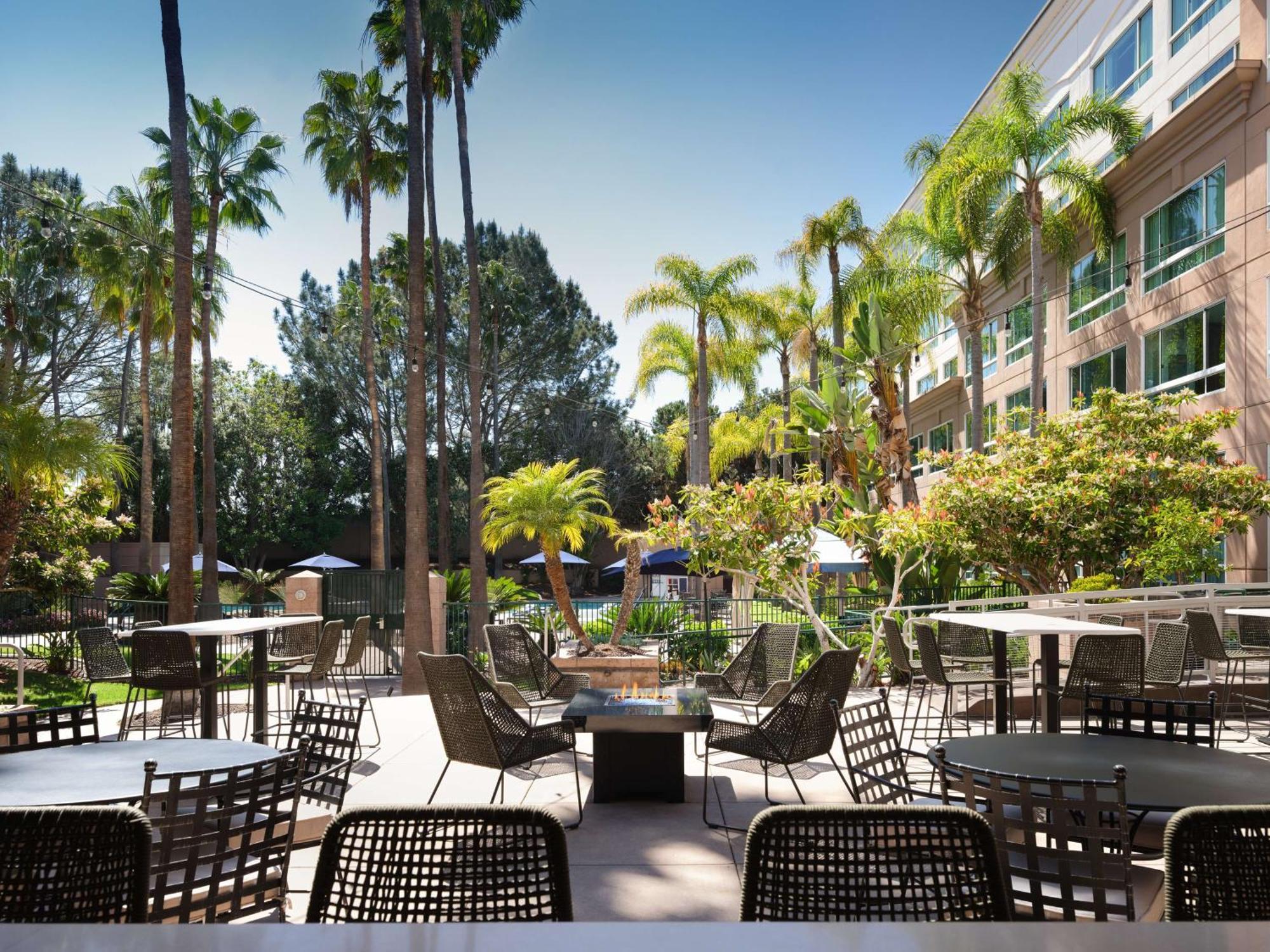 Doubletree By Hilton San Diego Del Mar Exteriör bild